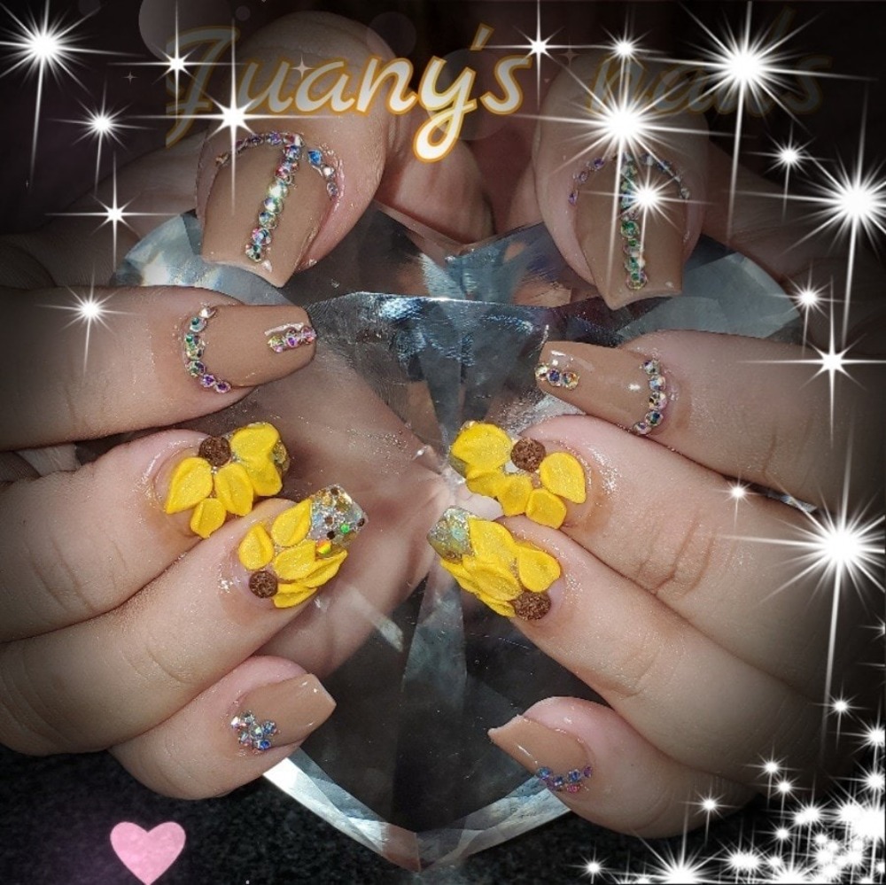 Meet your Posher, Juany